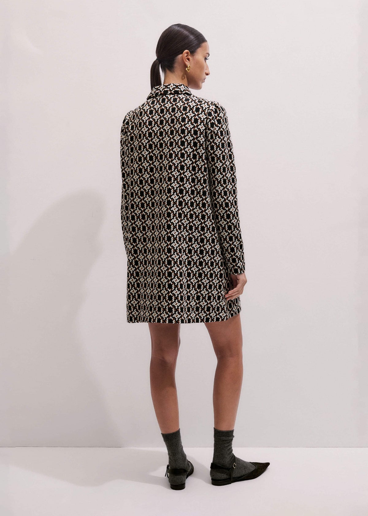 ME+EM's Navy Graphic Jacquard Short A-Line Dress is crafted from soft jersey in a graphic blend of colors. Shop now. | ME+EM Clothing