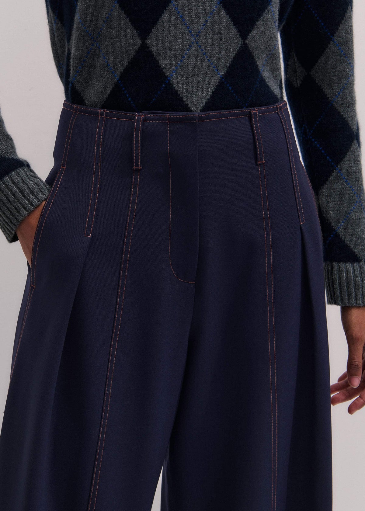 Navy Contrast Top Stitch Wide-Leg Pant | ME+EM Clothing