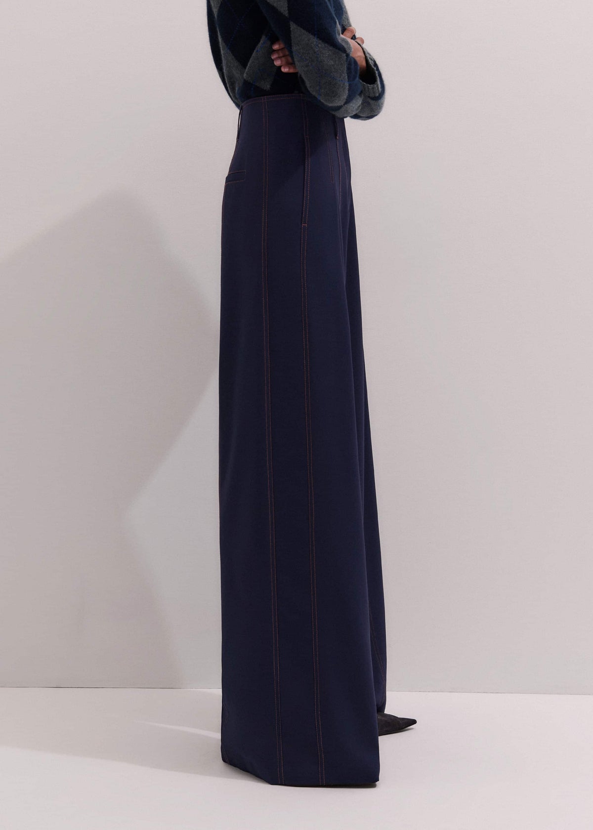 Navy Contrast Top Stitch Wide-Leg Pant | ME+EM Clothing