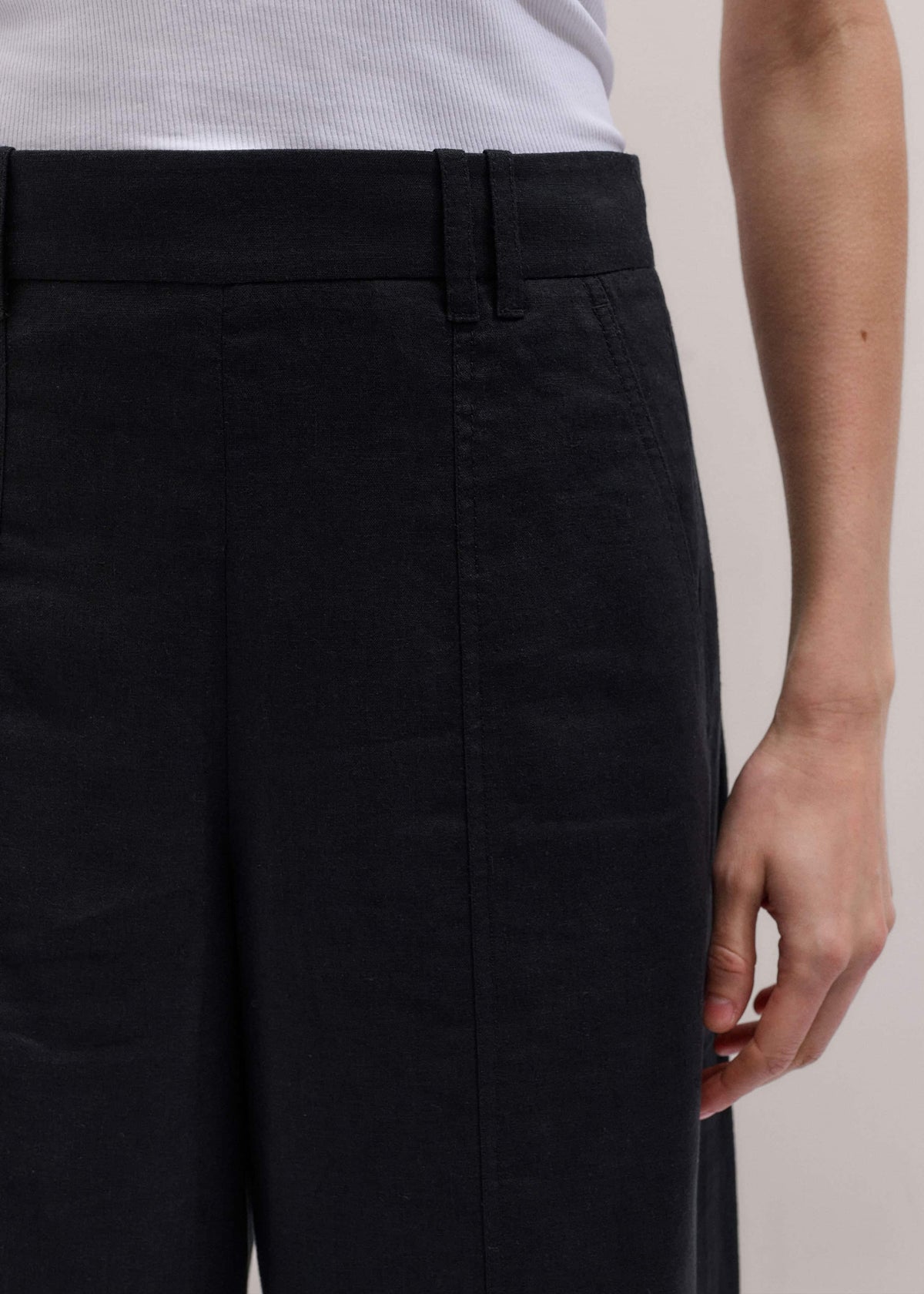 Black Crop Wide-Leg Pant | ME+EM Clothing