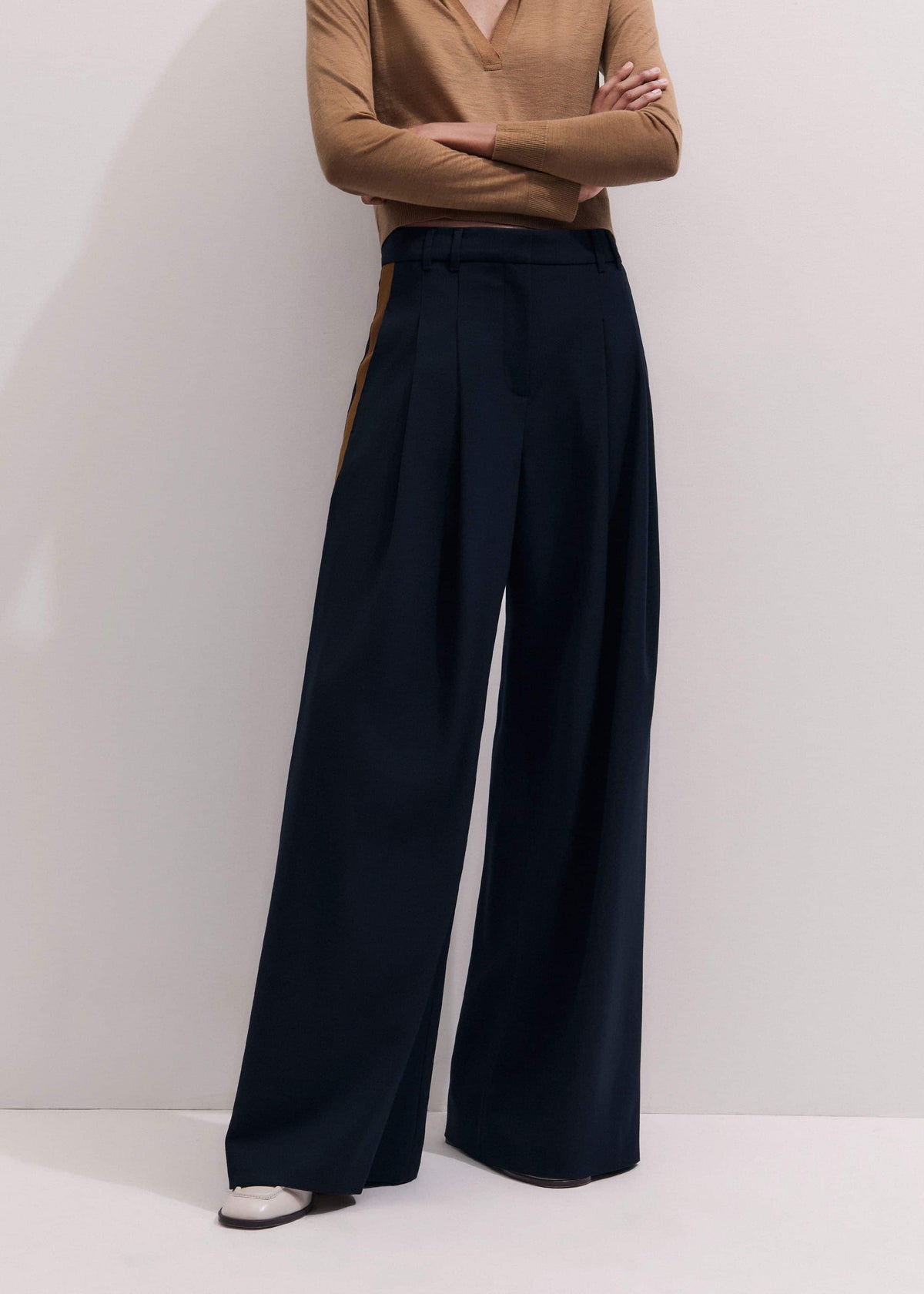 Navy Contrast Side Panel Wide-Leg Pant | ME+EM Clothing