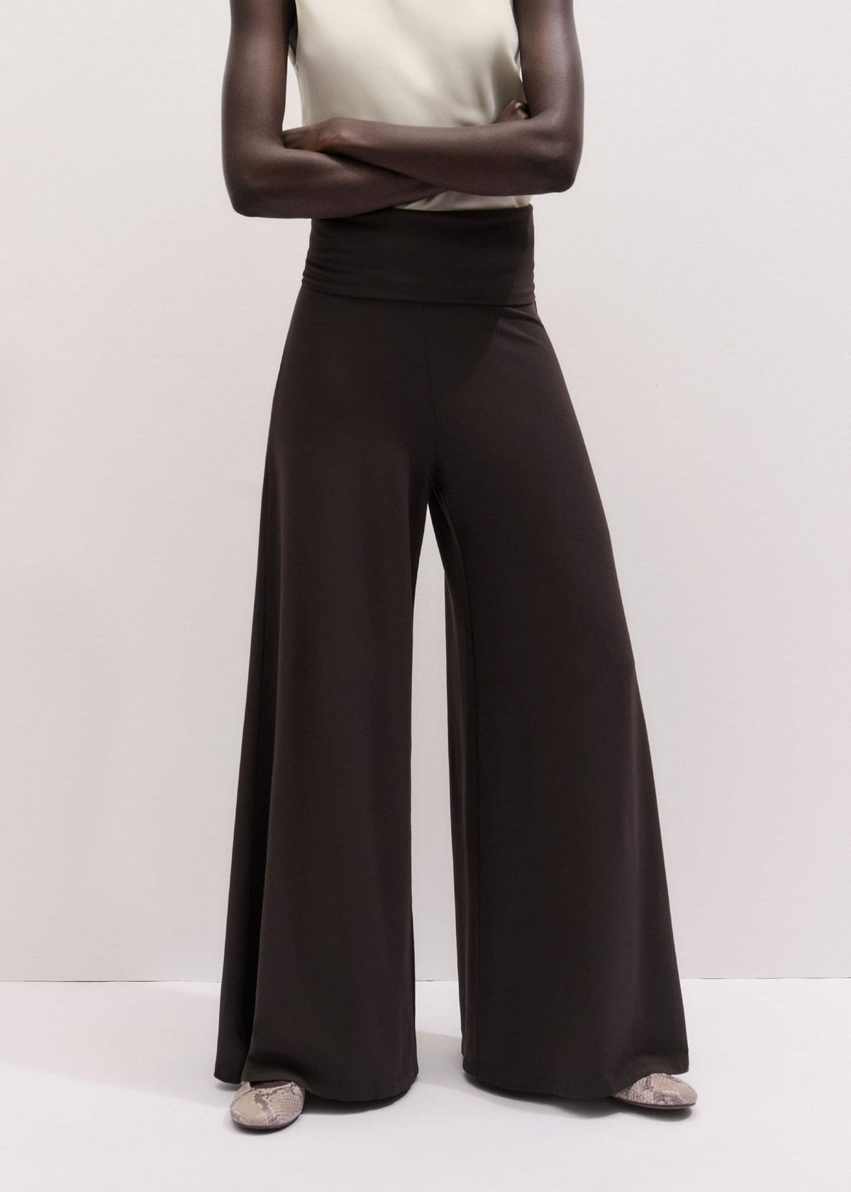 Brown Super Wide Palazzo Pant | ME+EM Clothing