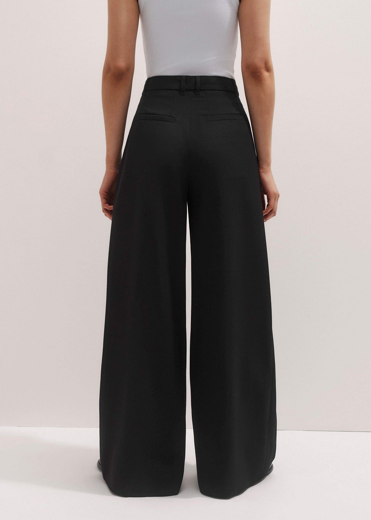 Black Wide-Leg Pleat Pant | ME+EM Clothing