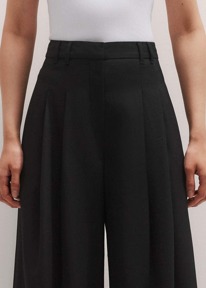 Black Wide-Leg Pleat Pant | ME+EM Clothing