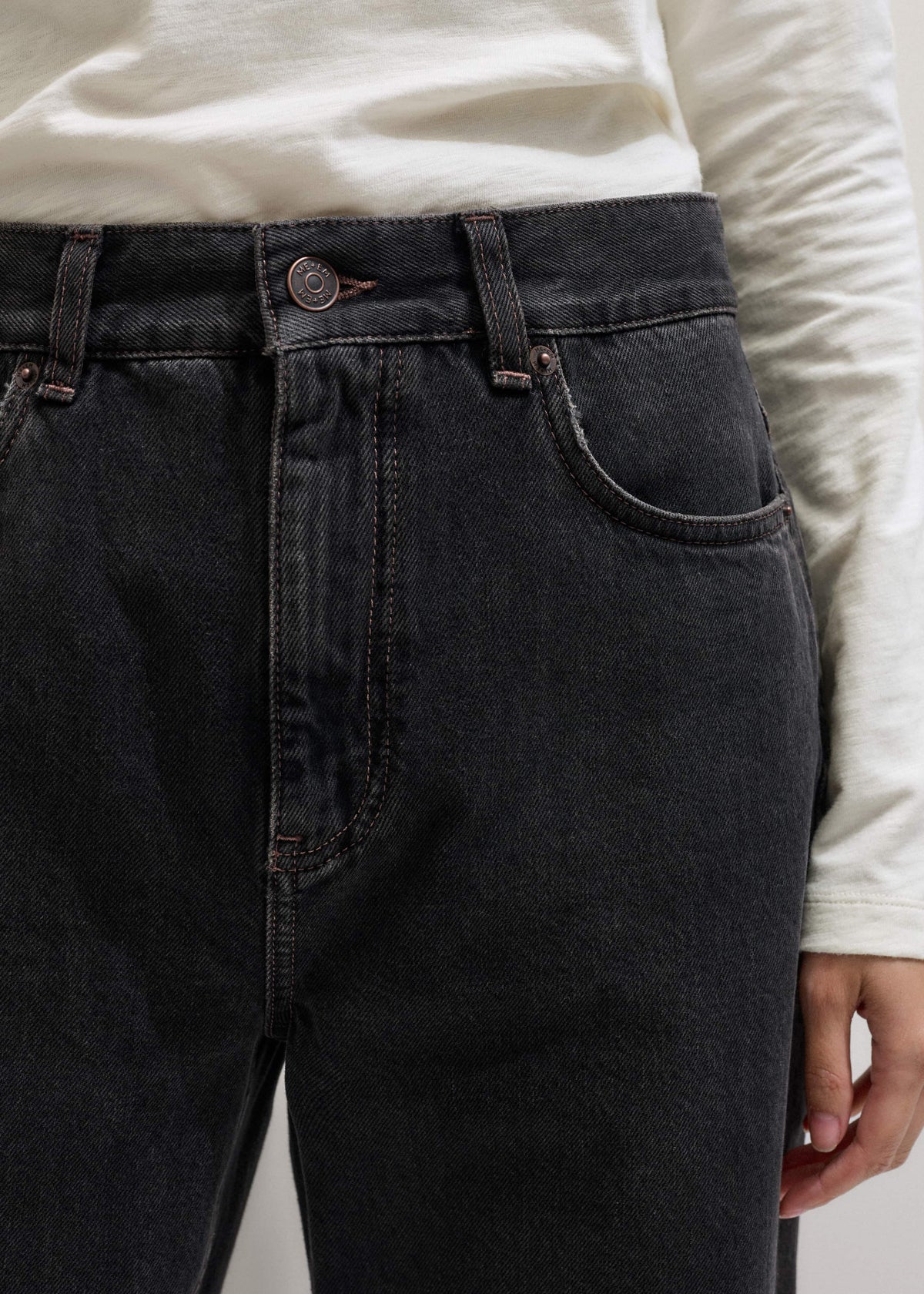 Black Straight Cropped Relaxed Jean | ME+EM Clothing