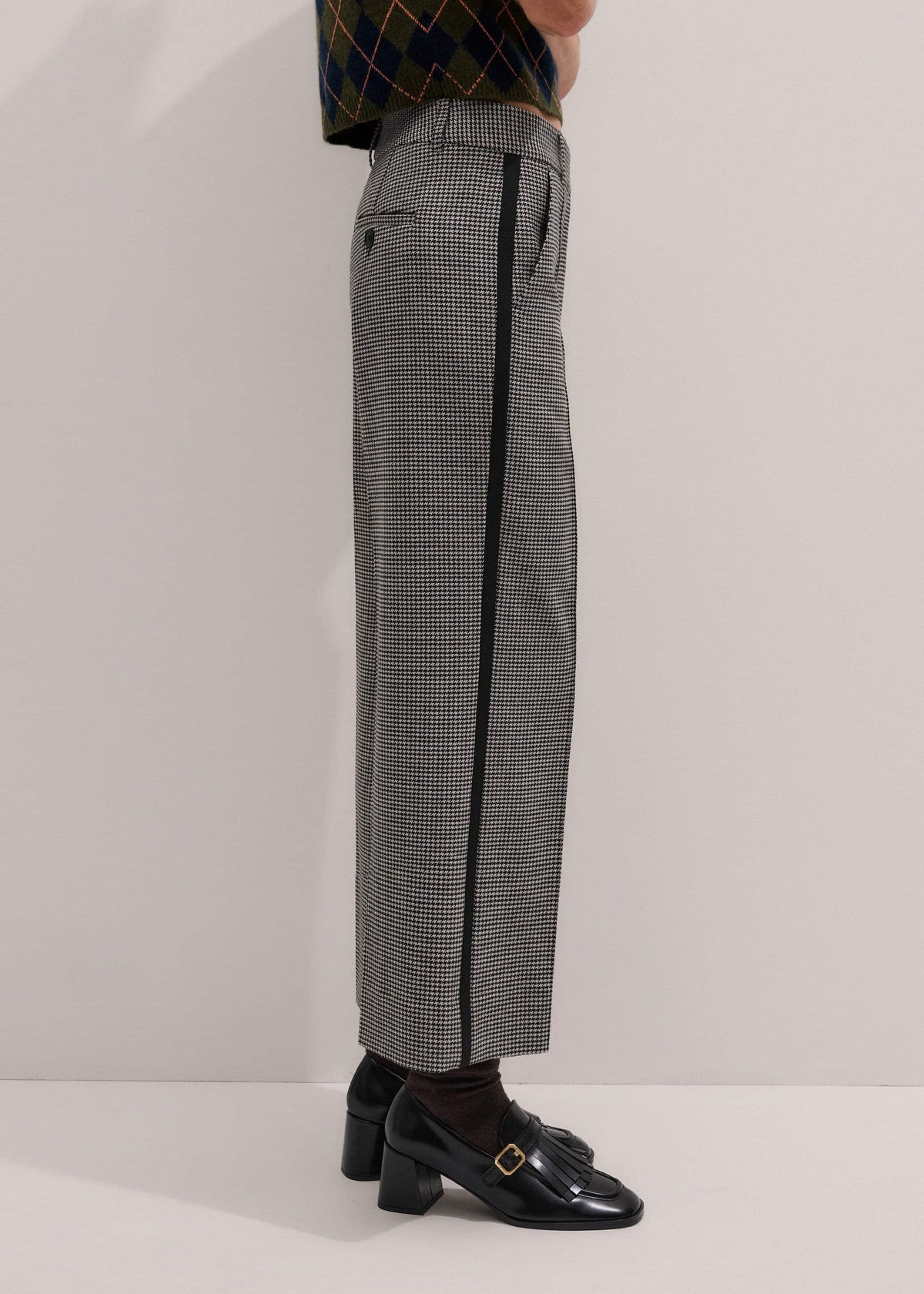 Ivory Houndstooth Straight Crop Trouser | ME+EM Clothing