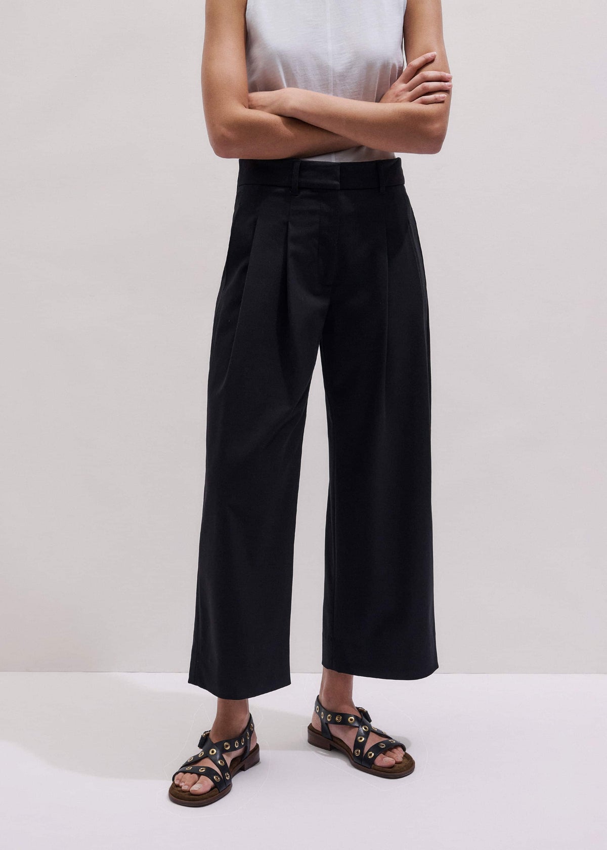 Black Straight Crop Pleat Front Pant | ME+EM Clothing