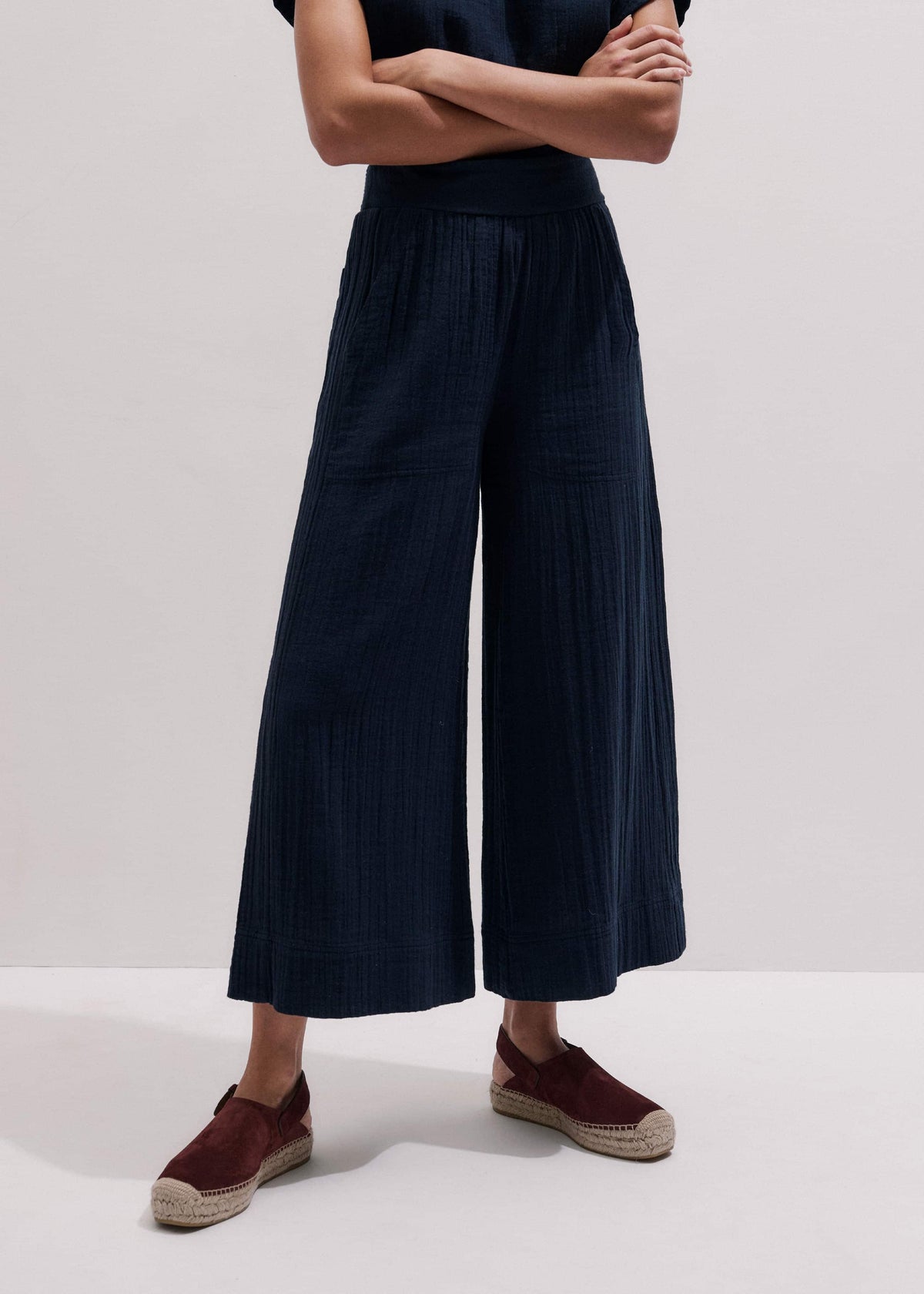 Navy Cheesecloth Cropped Wide-Leg Pant | ME+EM Clothing