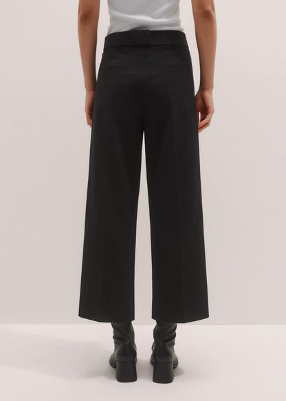 Black Straight Crop Pant | ME+EM Clothing