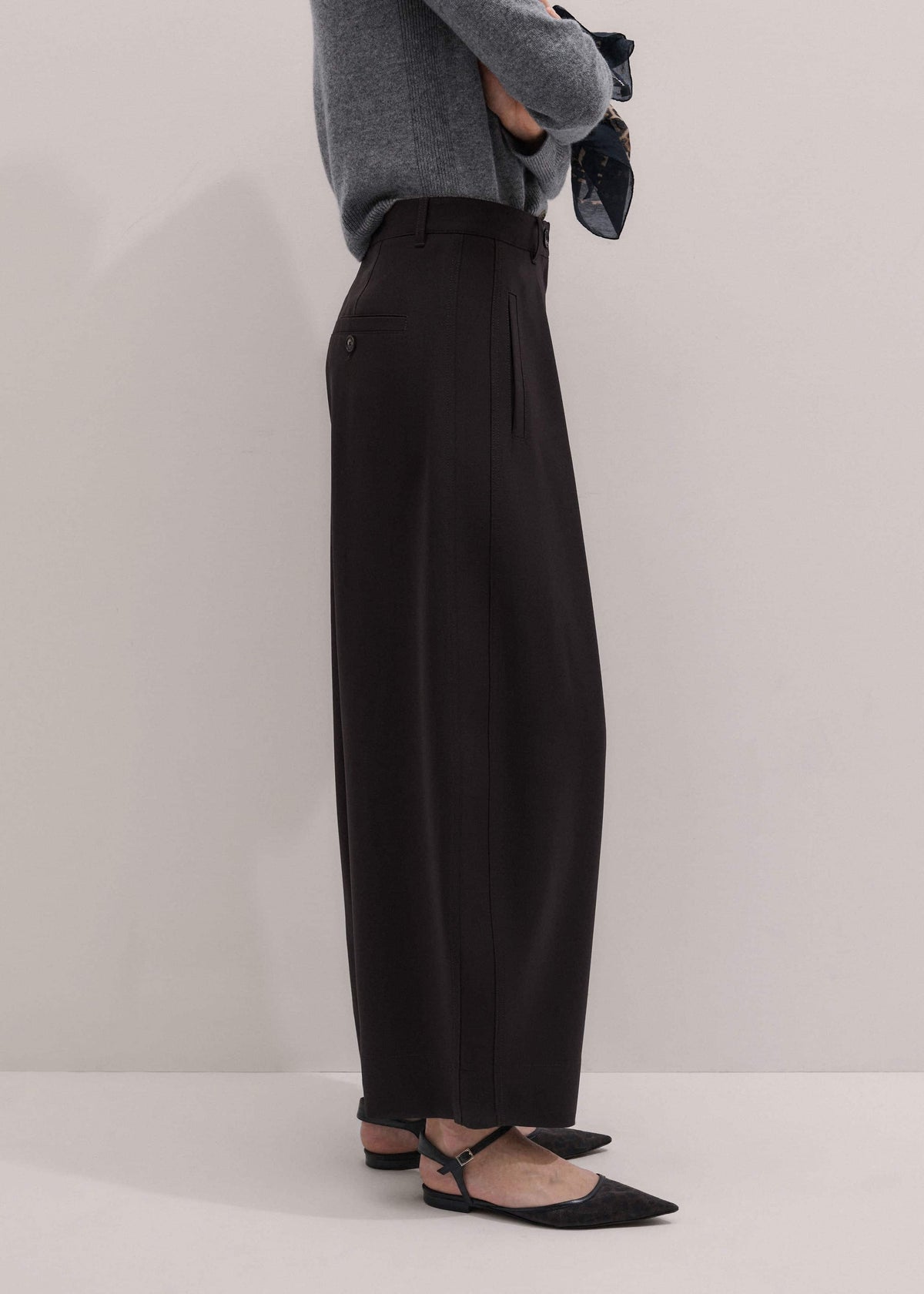 Brown Barrel-Leg Pant | ME+EM Clothing