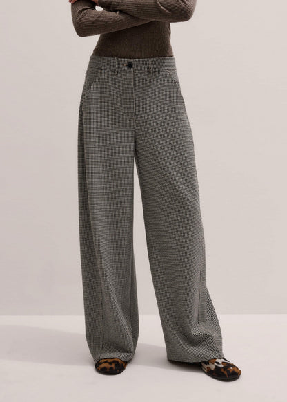 Ivory Houndstooth Extreme Tapered Pant | ME+EM Clothing