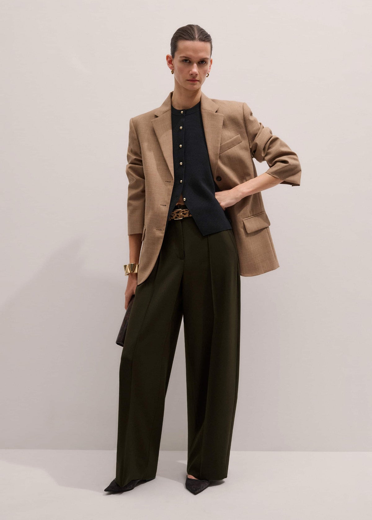 Olive Green Pintuck Tapered Pant | ME+EM Clothing