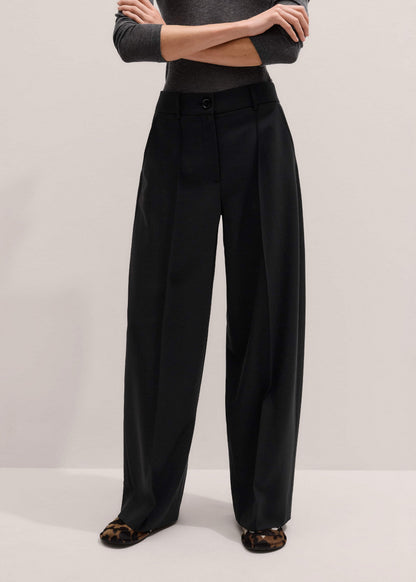 Black Pintuck Taper Pant | ME+EM Clothing