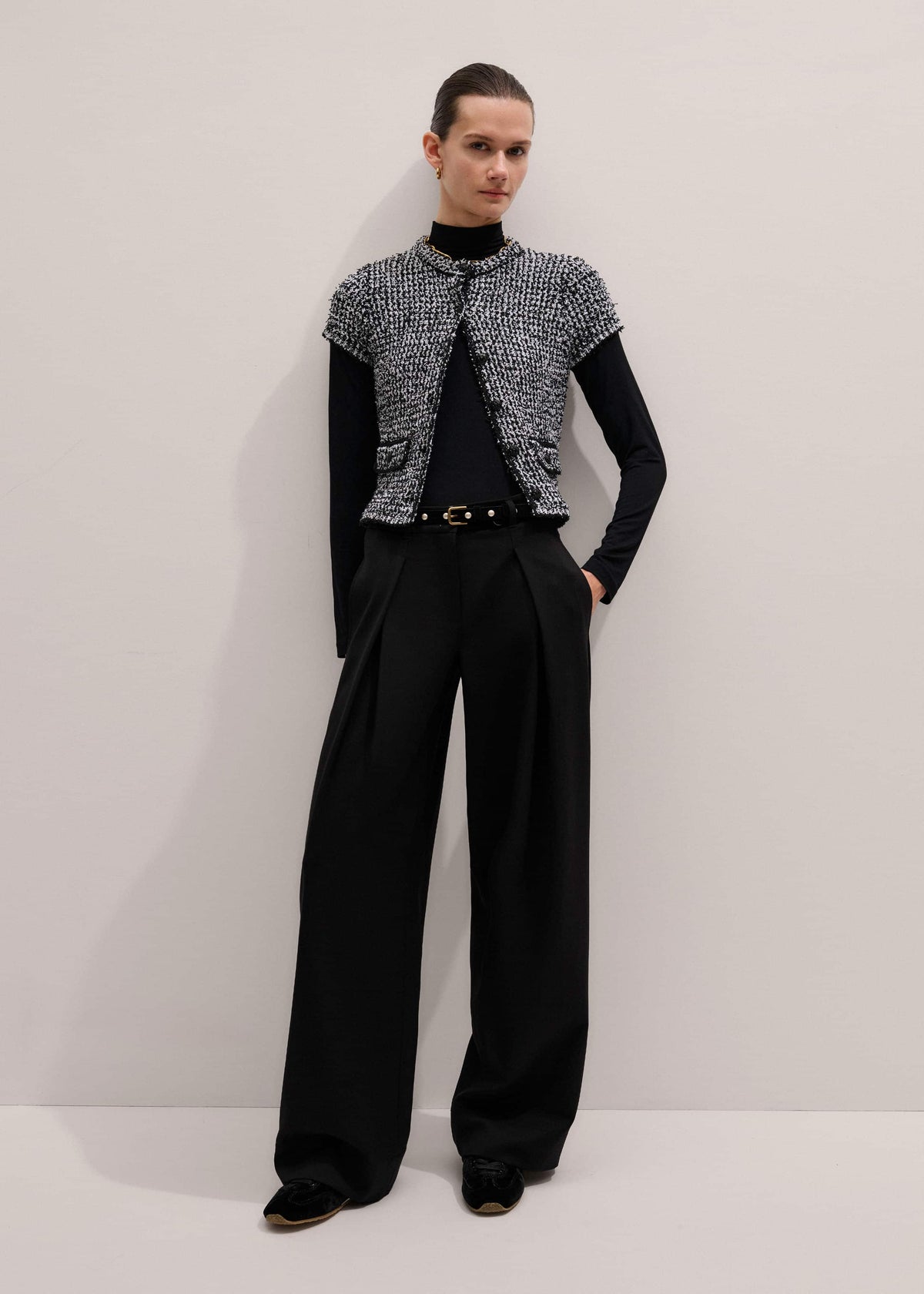 Black Wool Exaggerated Tapered Pleat Pant | ME+EM Clothing