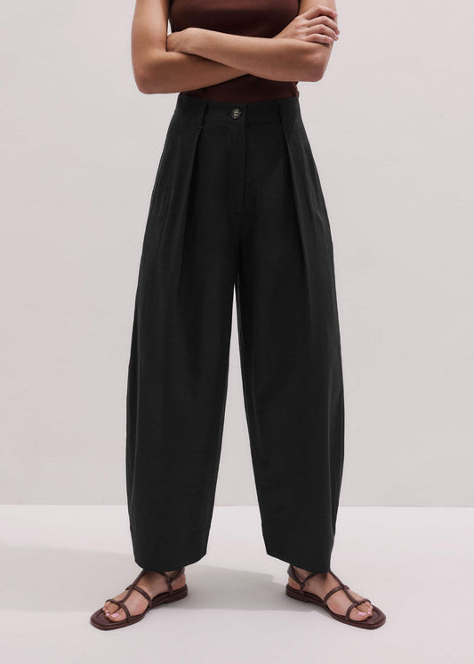 Black Extreme Taper Pant | ME+EM Clothing