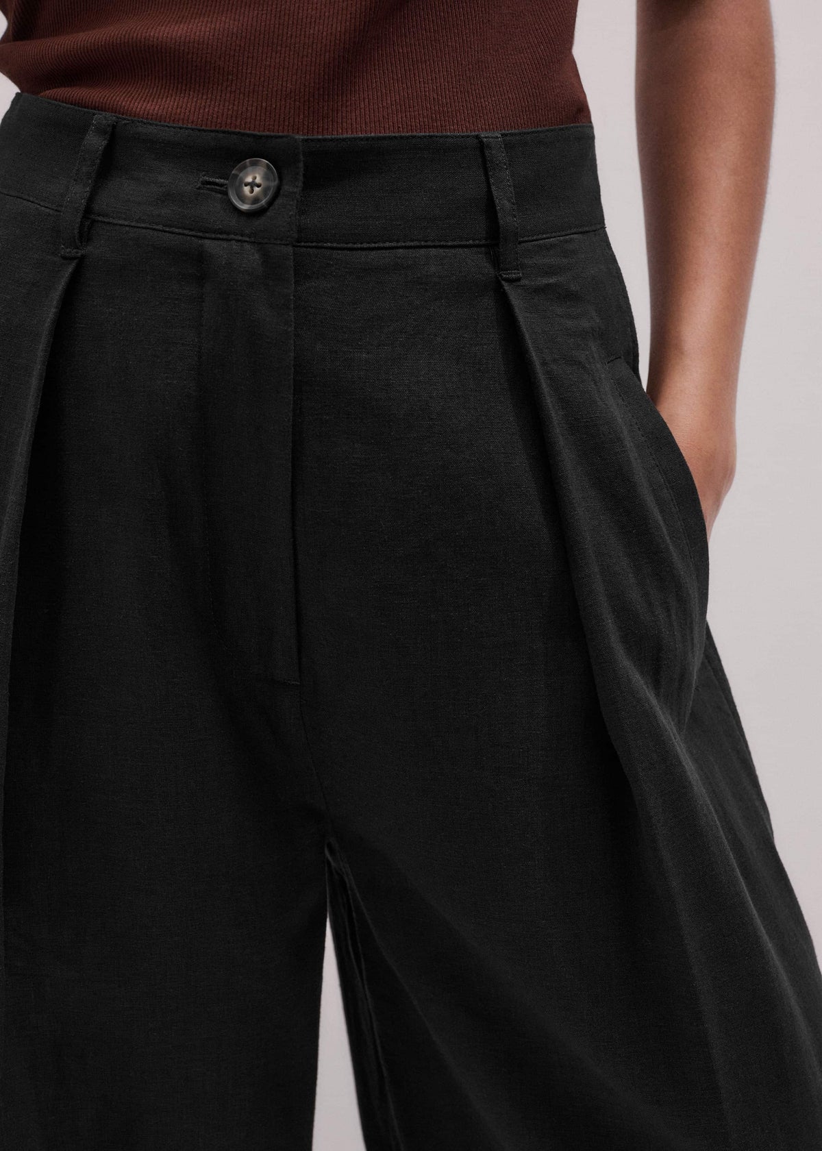 Black Extreme Taper Pant | ME+EM Clothing