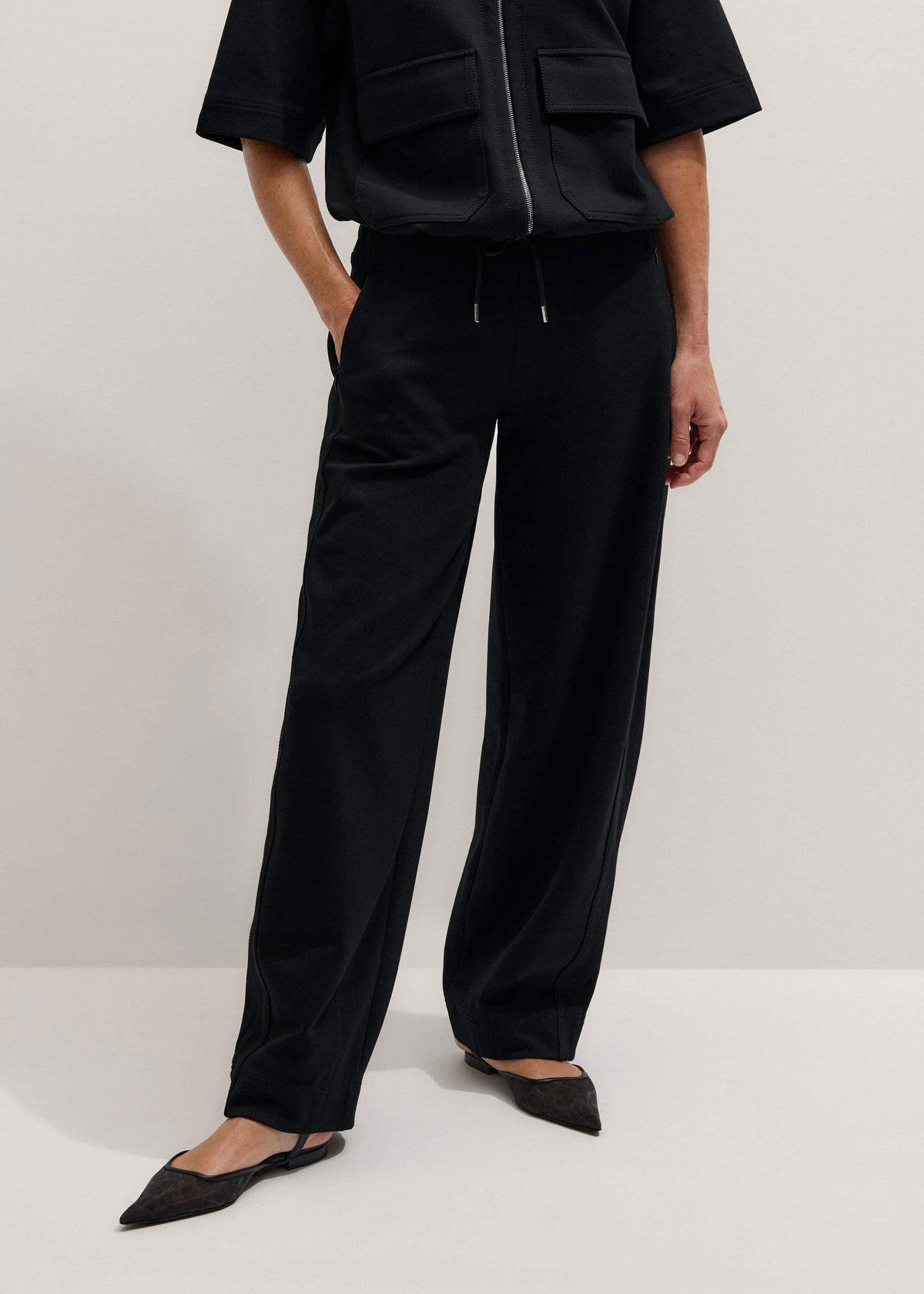 Black Luxe Travel Tailoring Barrel-Leg Pant | ME+EM Clothing