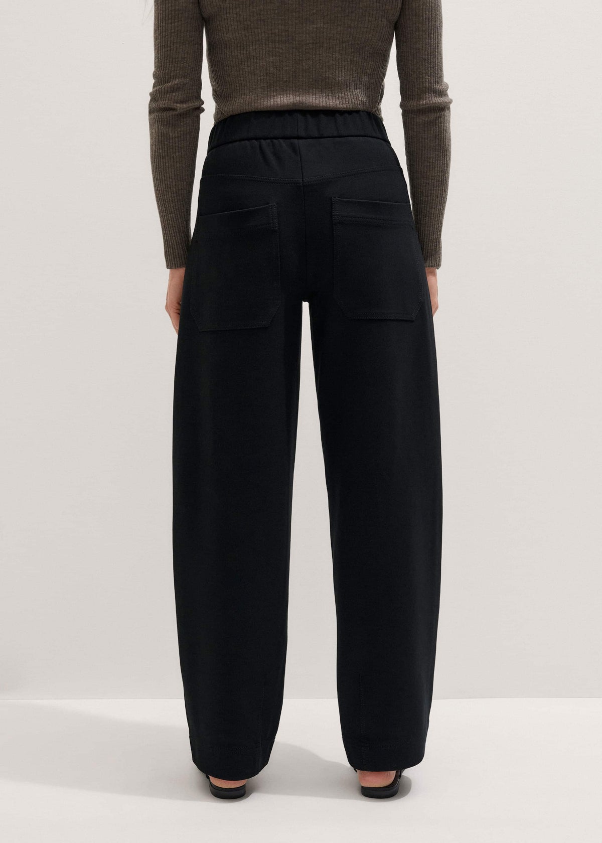 Black Luxe Travel Tailoring Barrel-Leg Pant | ME+EM Clothing