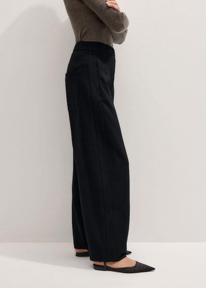 Black Luxe Travel Tailoring Barrel-Leg Pant | ME+EM Clothing