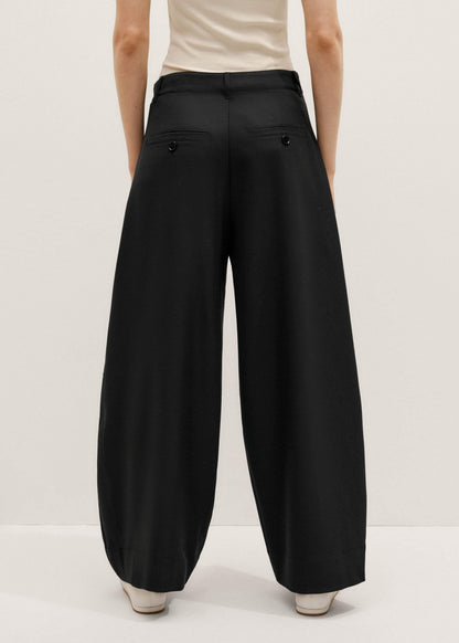 Black Barrel Leg Pant | ME+EM Clothing