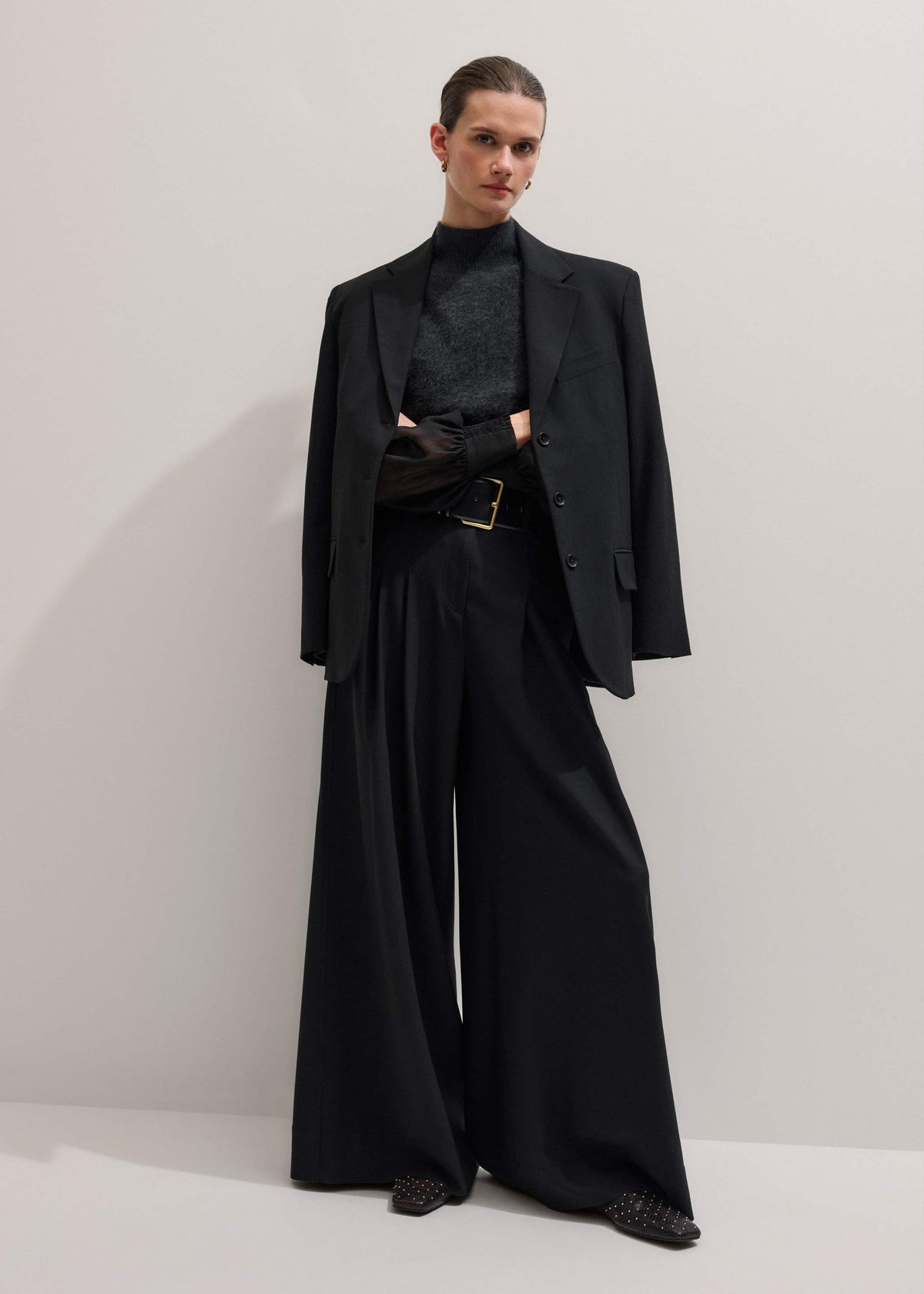 Black Balloon Sleeve Slim Layering Top | ME+EM Clothing