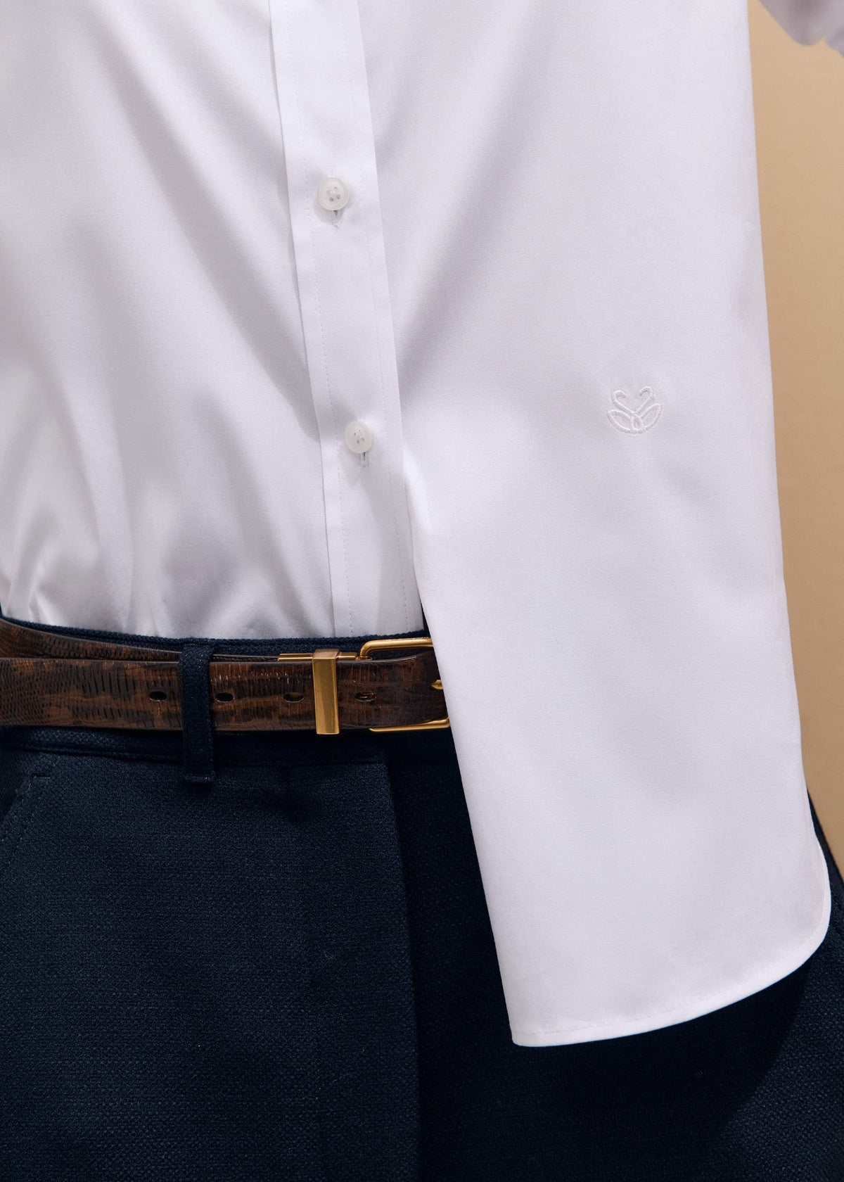 White Icon Fitted Swan Logo Shirt | ME+EM Clothing