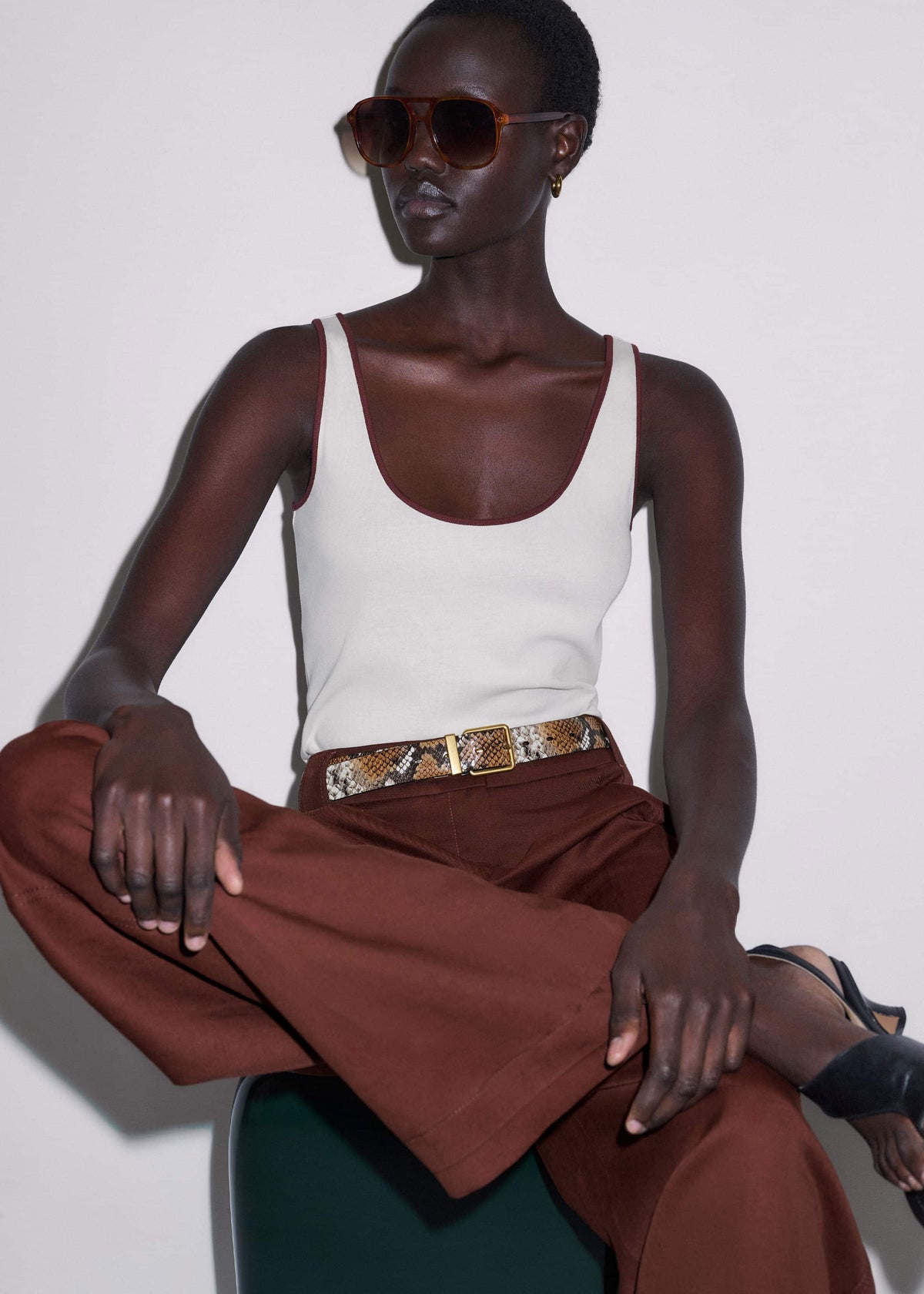 Cream Contrast Trim Slim Vest | ME+EM Clothing