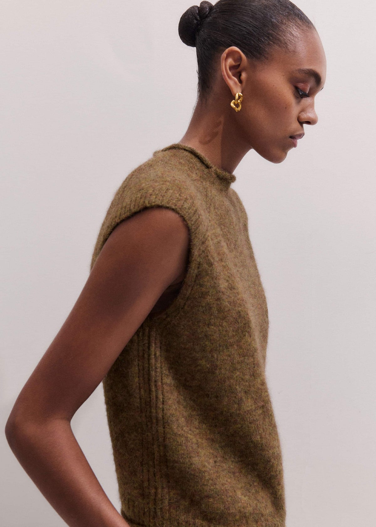 Brown Roll Trim Straight Layering Sweater Vest | ME+EM Clothing