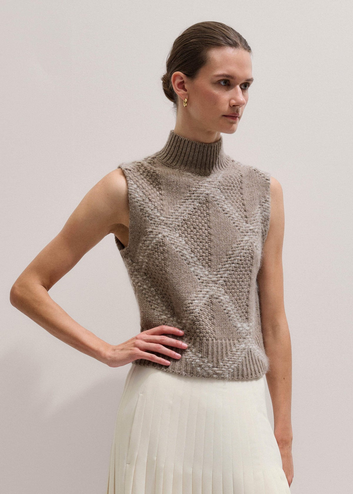 Brown Merino Statement Textured Argyle Sweater Vest | ME+EM Clothing