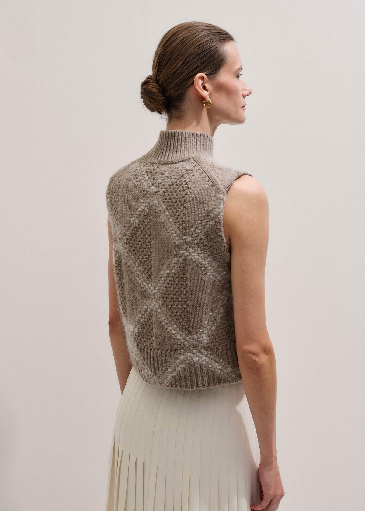 Brown Merino Statement Textured Argyle Sweater Vest | ME+EM Clothing