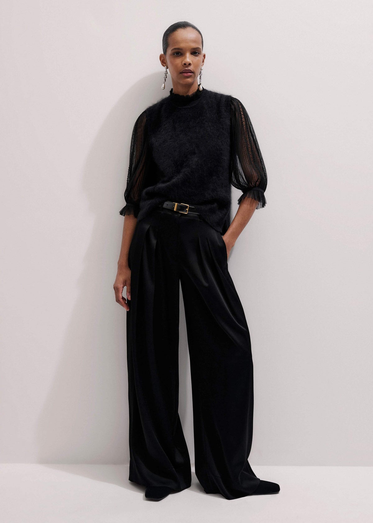 Black Brushed Cashmere Straight Sweater Vest | ME+EM Clothing