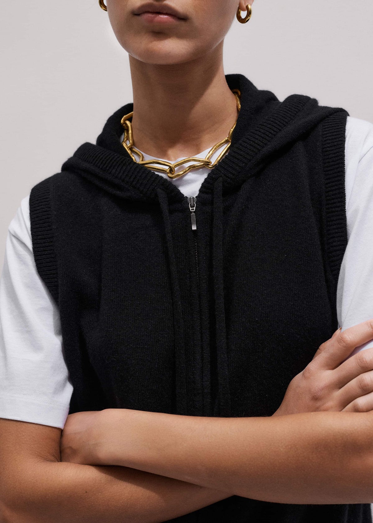 Black Cashmere Sleeveless Relaxed Zip Hoodie | ME+EM Clothing