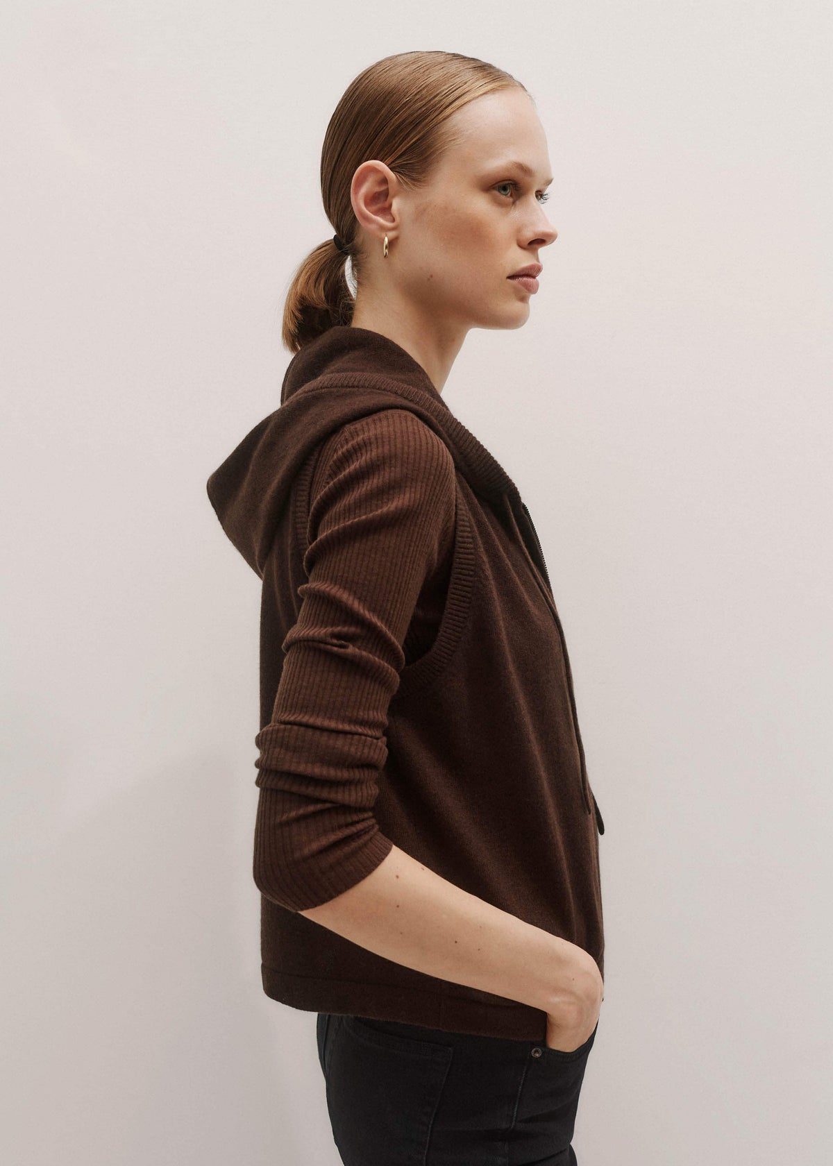 Brown Cashmere Sleeveless Relaxed Zip Hoodie | ME+EM Clothing