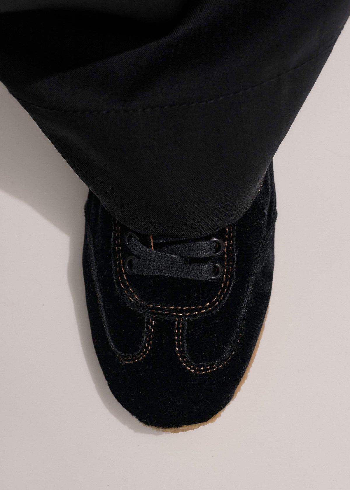 Black Velvet Retro Runner | ME+EM Accessories