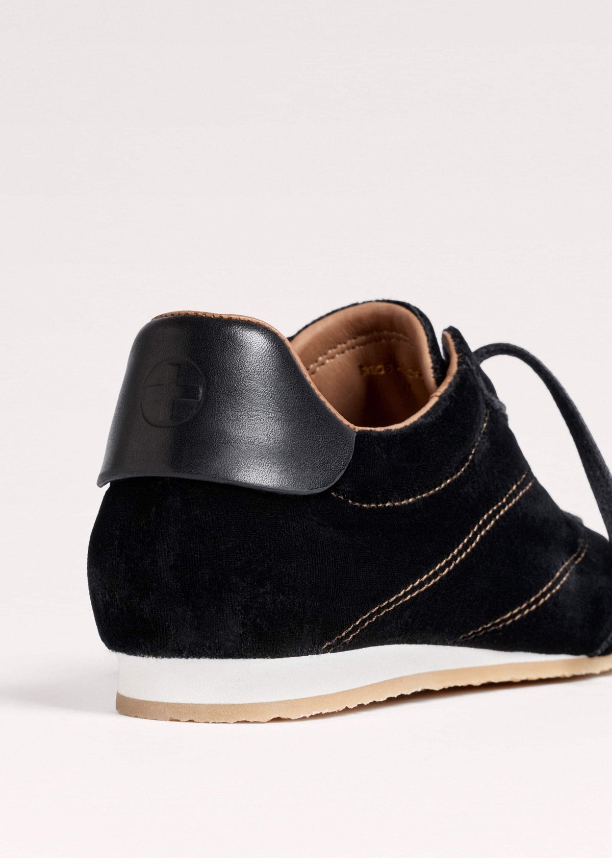 Black Velvet Retro Runner | ME+EM Accessories
